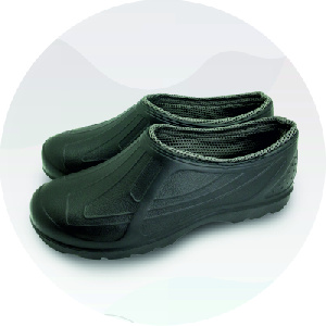 Резиновые сапоги и галоши