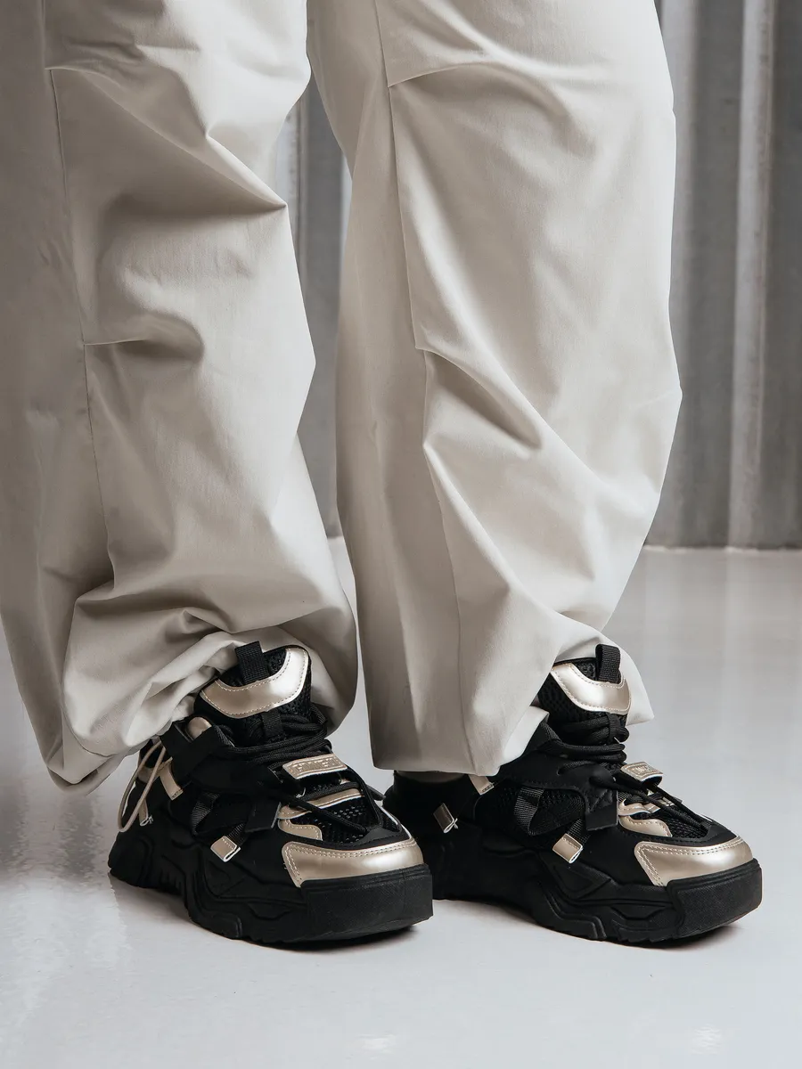 Кроссовки жен. 462-130-01/20 black+gold р.35